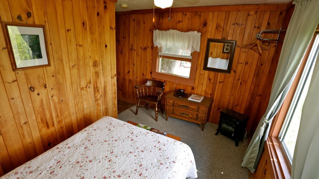 Alpine Inn Little Switzerland エクステリア 写真